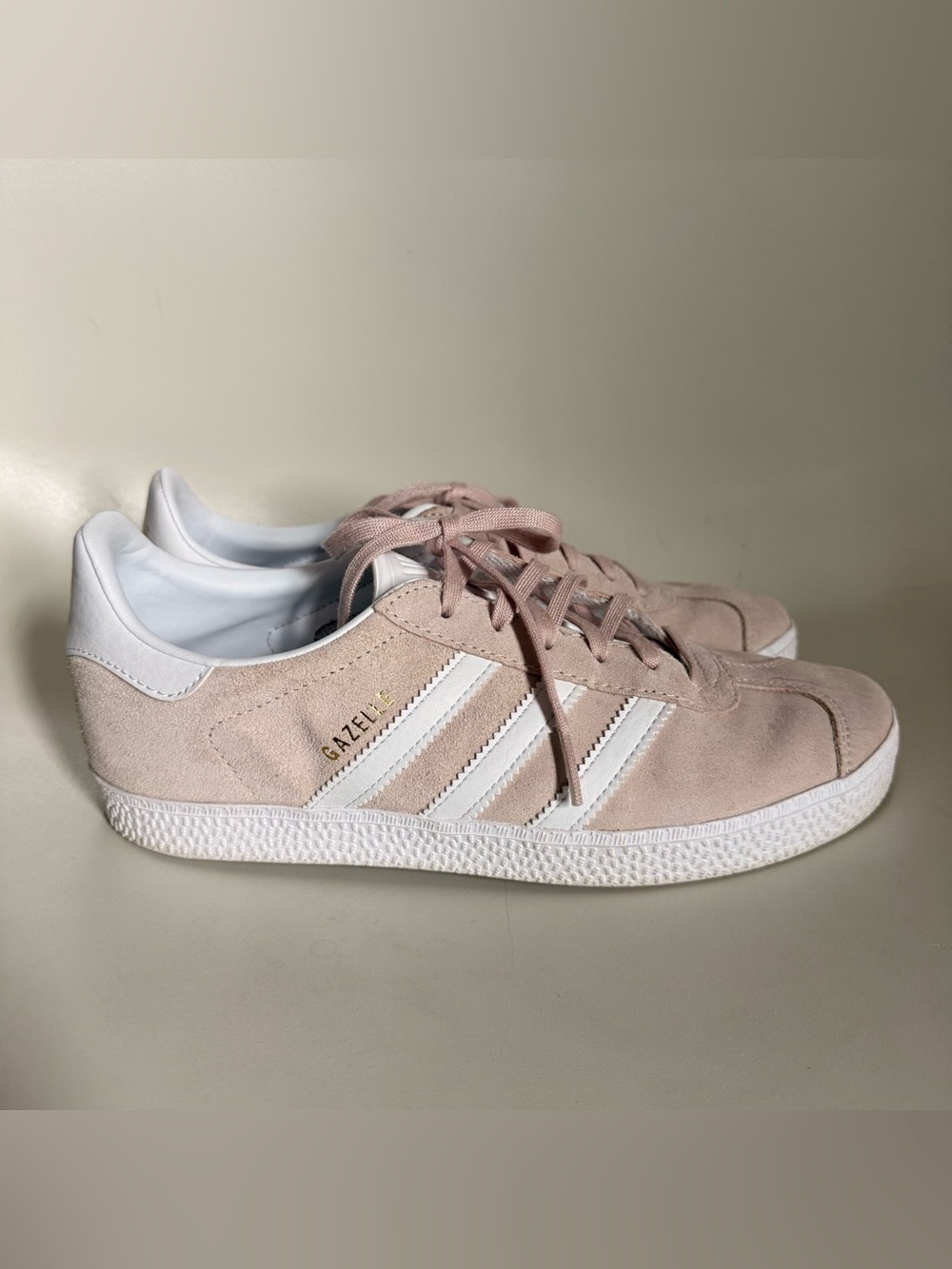 Adidas Gazelle in Pink Tint
